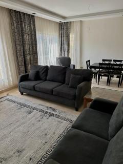 Spacious 3-Bd Hotel Apt in Sheikh Zayed - Sheikh Zayed - 0
