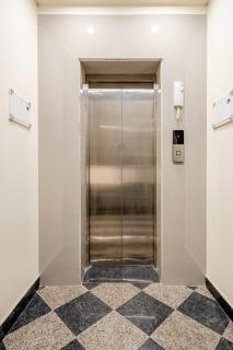 Lime Tree 1BHK Service Apartment Near Artemis Hospital Sector 52 Gurgaon - Gurgaon - 5