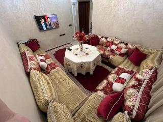Calm Family Apt, 15m to Beach - Dcheira El Jihadia - 8