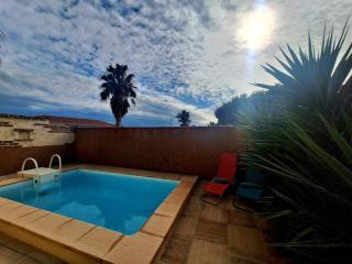 Nice ground floor apartment courtyard and non-shared pool - Saint-Hippolyte - 0