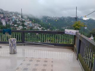 Hlondo Homestay - - 1