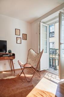 Idyllic Light-Filled Alfama Apt, by TimeCooler - 5