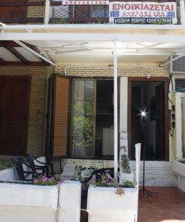 Studio to rent in front of the amazing sea - Nea Plagia - 0