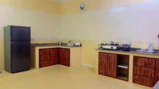 Apartment in a house with other rooms for rent - Salalah - 9