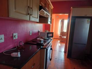 Cheap accommodation short term stays - Pietermaritzburg - 7