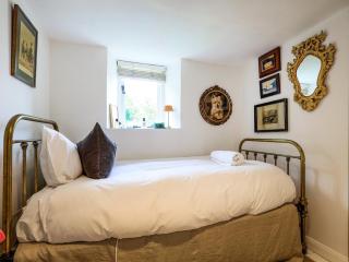 Crumble Cottage - Bradford on Avon - 2