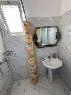 White Villa Ksamil - Ksamil - 2