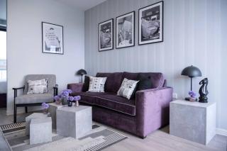 Palm Tree House - Orpington - 0