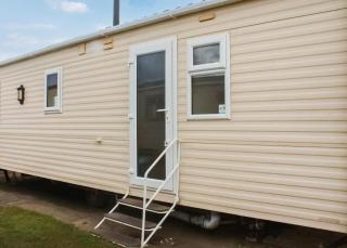 Eastern Beach Caravan Park - Caister-on-Sea - 1