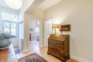 Courtyard Retreat - 2