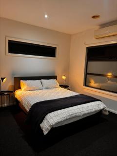 Townhouse in Fawkner - Melbourne - 3