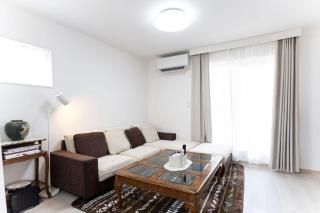 happy818, newly renovated, four rooms, two bathrooms, three toilets, 5 minutes walk from the subway, with garageJapan Osaka Nishinari-ku Entire B&B - 1