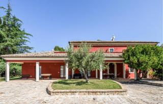 Gorgeous Home In Loc, Avenale, Cingoli - Avenale - 9