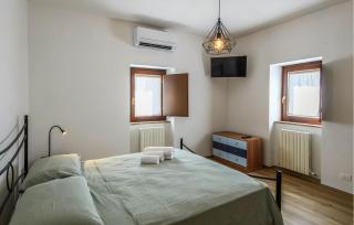 Gorgeous Home In Loc, Avenale, Cingoli - Avenale - 4