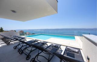 Gorgeous Apartment In Stanici - 3