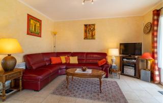 Beautiful Home In Lauris With Wifi - Lauris - 8