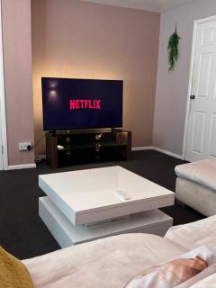 3 Bed private house Free parking - 6