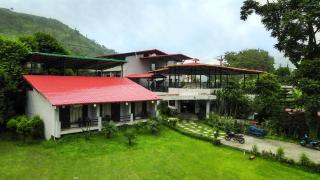 The Palm Pool Resort, Bhimtal - Bhowāli - 5