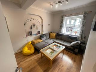 4 websters yard, highgate - Kendal - 0