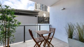 Spacious 2 Bedroom Apartment in Central Brisbane - 3
