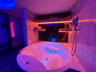Mansa Apartments - Bradford - 0