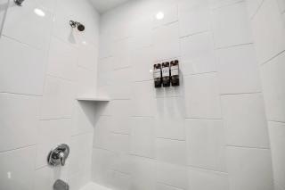 Rammies cozy Home with community pool - 6