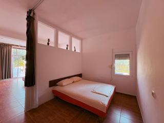 Shkreli Apartments - Donji Štoj - 2
