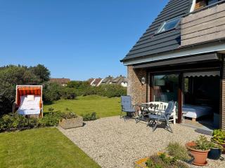 Gemütliche Ferienwohnung Svantje mit Terrasse in Wenningstedt - Wenningstedt - 1