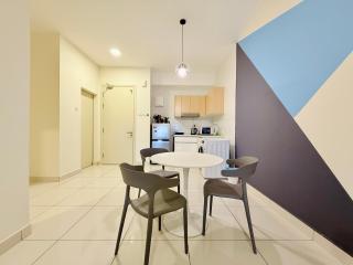 Arte Mont Kiara By The Relaxstay - 1