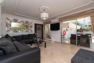 Stunning 6 Bedroom Villa Private Heated Pool - Adeje - 3