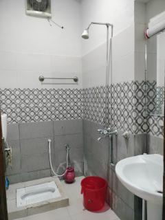 Islamabad Guest House - Dargai - 8