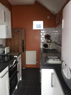 Charming Abergele Cottage with Log Burning Stove Enclosed Garden - Abergele - 4