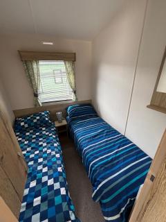 Palm Grove 118 - Golden Palm Resort - pet friendly, Wi-Fic close to the beach - Meadow Lakes Caravan & Lodge Hire - Chapel Saint Leonards - 1