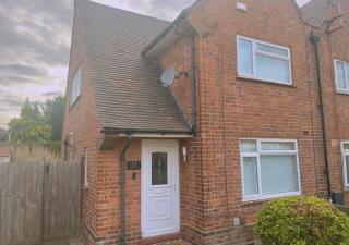 Cosy 2BR House on Quiet Street - Nottingham - 0