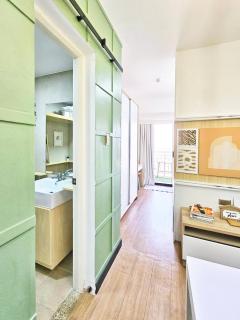 Unit Elisse at Cloverleaf Quezon City 1BR for 3 - Manila - 2