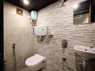 Hotel Eros - Nr Airport T2 - Mumbai - 1