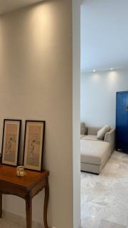 Homey & Comfy City Apartment - 7
