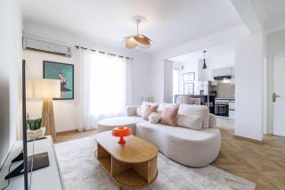 Wide & Cozy 1 Bdr Downtown - 6