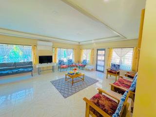 Private Beach House - Barbara's Fale - - 7