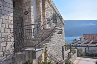 Falcone Apartments - 3