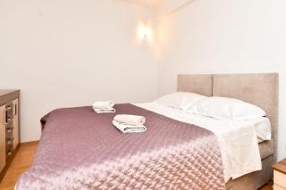 Oasis of peace with jacuzzi - Kastel Stari - 7