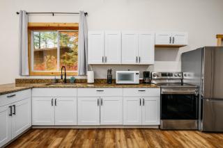 Spider Lake l Bonfires l Beach l Hot Tub l Sauna - 9