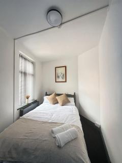 2 Bed Apartment off London Road - Sheffield - 3