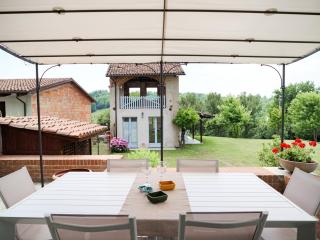 Large country house among the hazelnuts - Unesco - Castellero - 2
