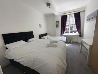 2 bedroom Queens Court W2 - Londra - 5