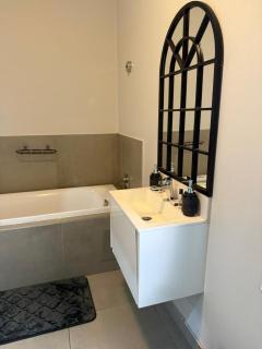 NYK Creations Apartments - Johannesburg - 5
