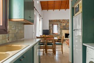 Liakoto Villa with private pool and jacuzzi - Makry Gialos - 2