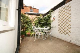 Gorgeous House by City Walls - Canterbury - 4