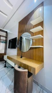 Creme de Luxury Apartment - Ikeja - 1