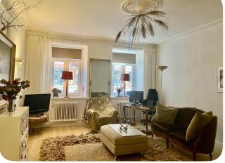 City center Gothenburg lovely room for female - 4